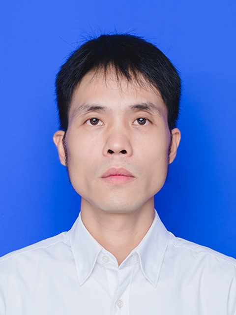 魅力中年的第一张照片--罗定闪婚服务中心